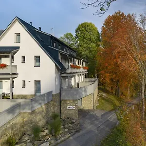 Valon Apartment